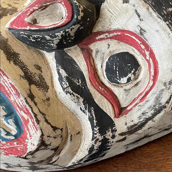 Humanoid Mask - Pacific Northwest - Picture 12 of 12